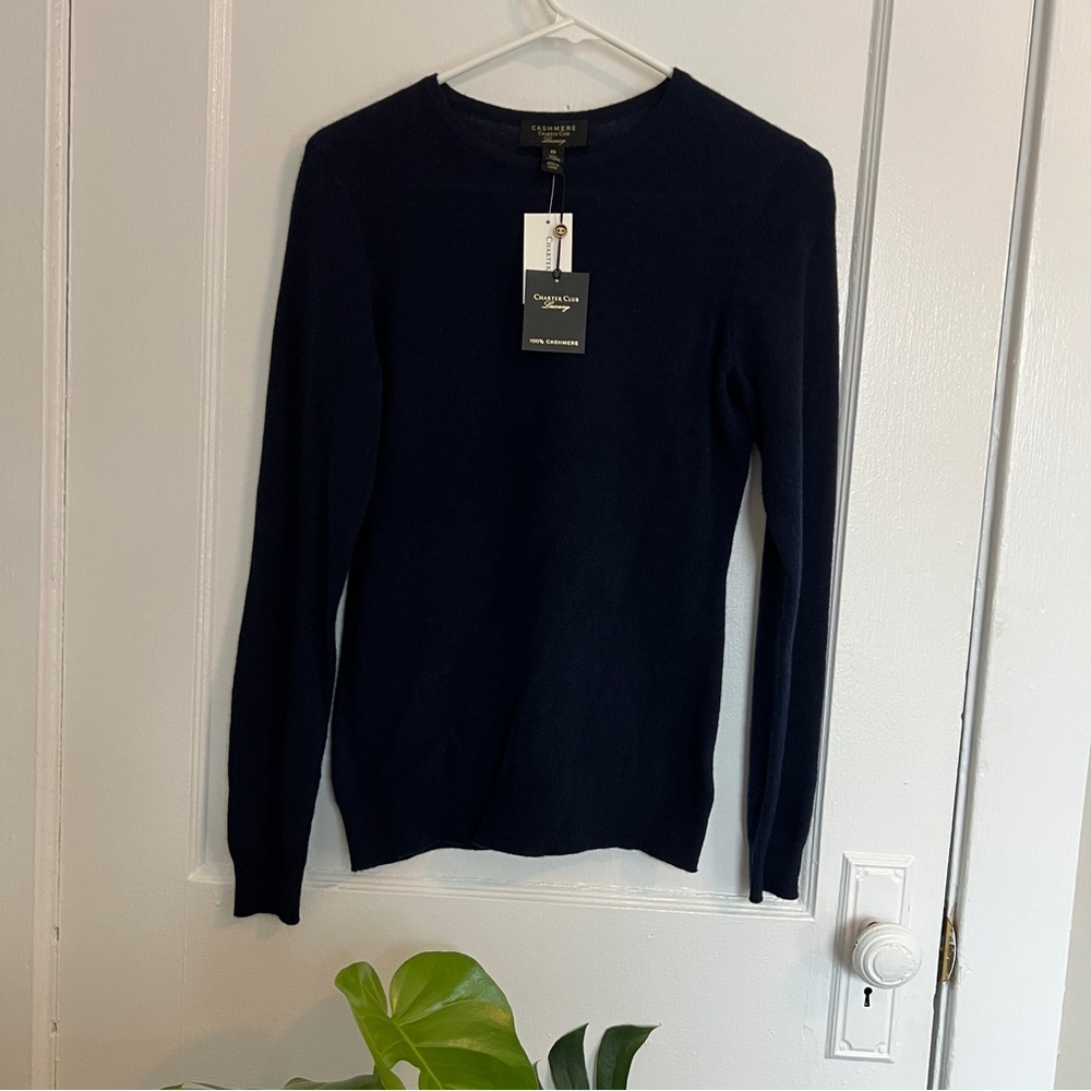 NWT Navy Cashmere Pull Over Sweater
